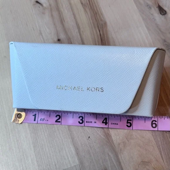 3/$15 Michael Kors Ivory Sunglasses Holder - Picture 4 of 7
